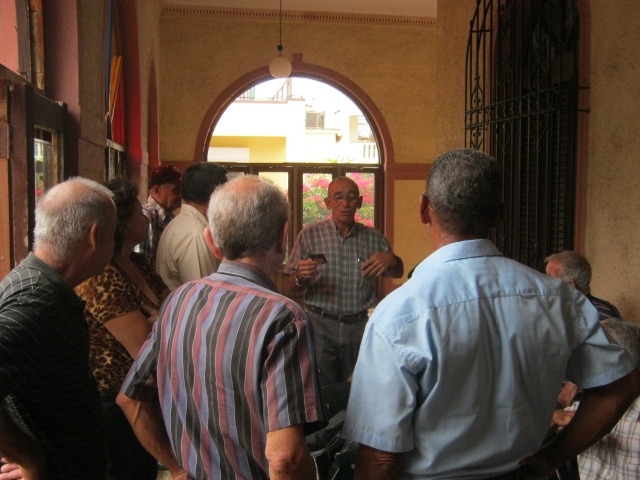 Los jóvenes de antaños reunidos