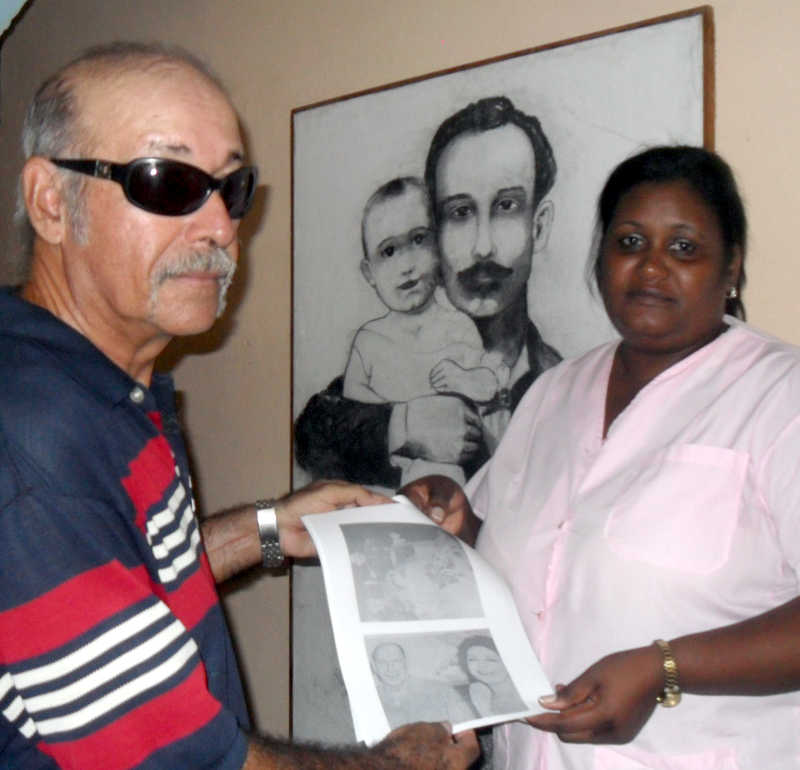 Entrega de fotos de José Francisco