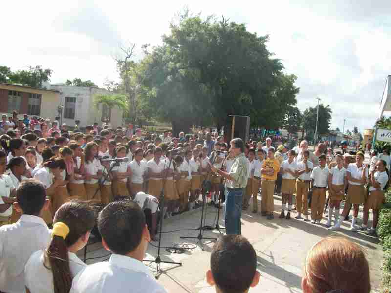 Momentos en que se celebraba el acto.