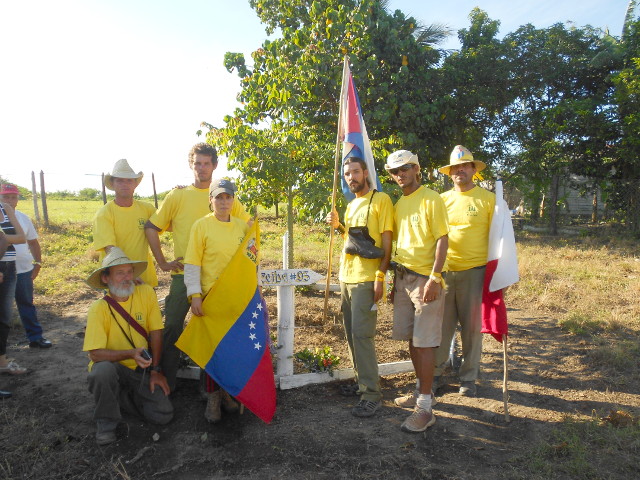 Arribo a Guane, lugar donde está la ceiba no 93. Arribo a Guane, lugar donde está la ceiba no 93.