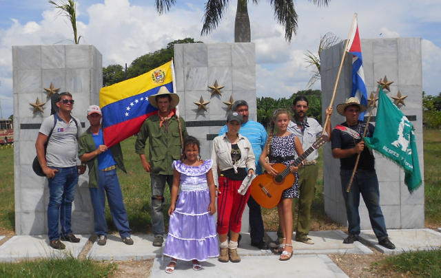 Lugar donde se encuentran el Titán de Bronce y Máximo Gómez, desde aquí seguirán junto la Invación a Occidente entre 1895-1896. Lugar donde se encuentran el Titán de Bronce y Máximo Gómez, desde aquí seguirán junto la Invación a Occidente entre 1895-1896.