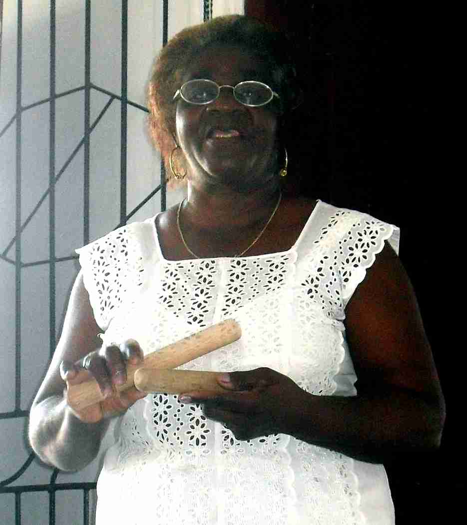 Norma Pulgarón interpertó al compás de unas claves: Clave a Martí Norma Pulgarón interpertó al compás de unas claves: Clave a Martí