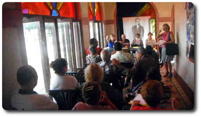 Asamblea Cuatrienal, momentos en que se lee el informe