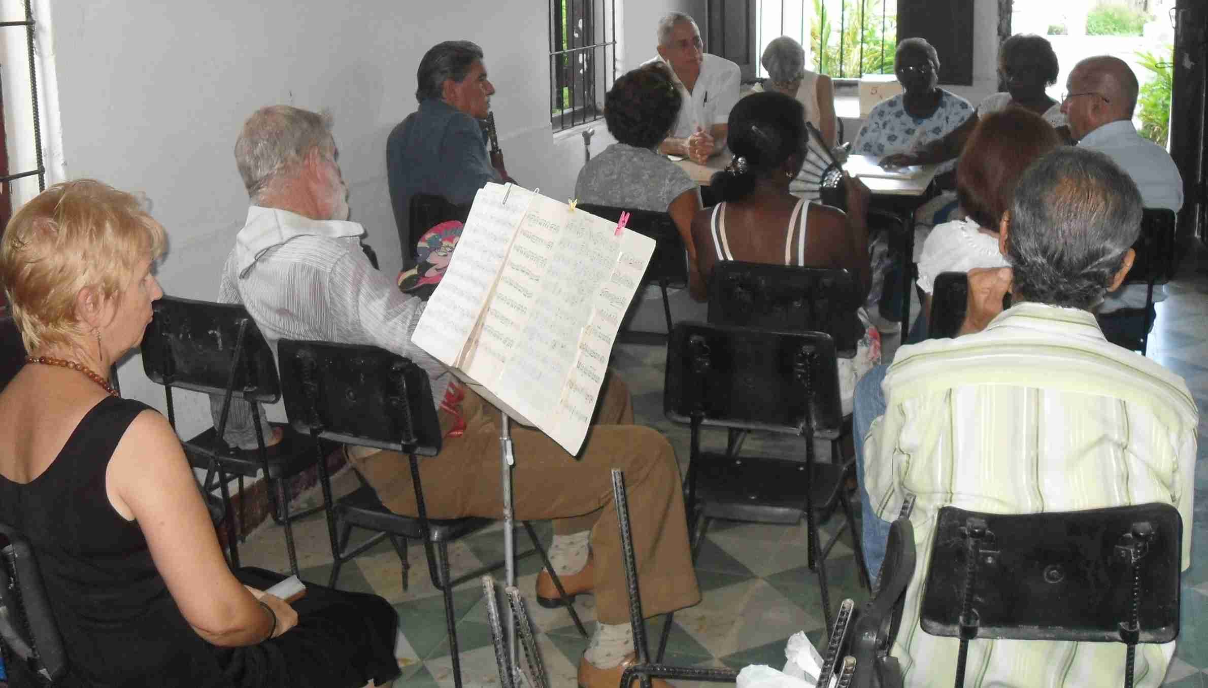 La Tertulia en pleno desarrollo